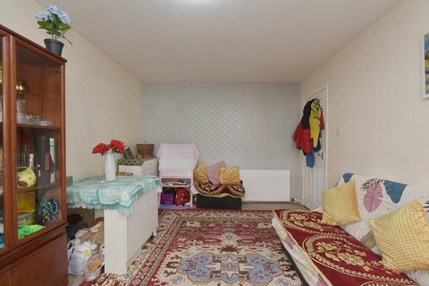 2/2 Harrismith Place, Edinburgh, EH7 5PA
