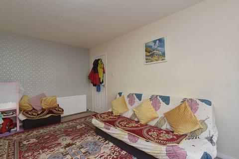 2/2 Harrismith Place, Edinburgh, EH7 5PA