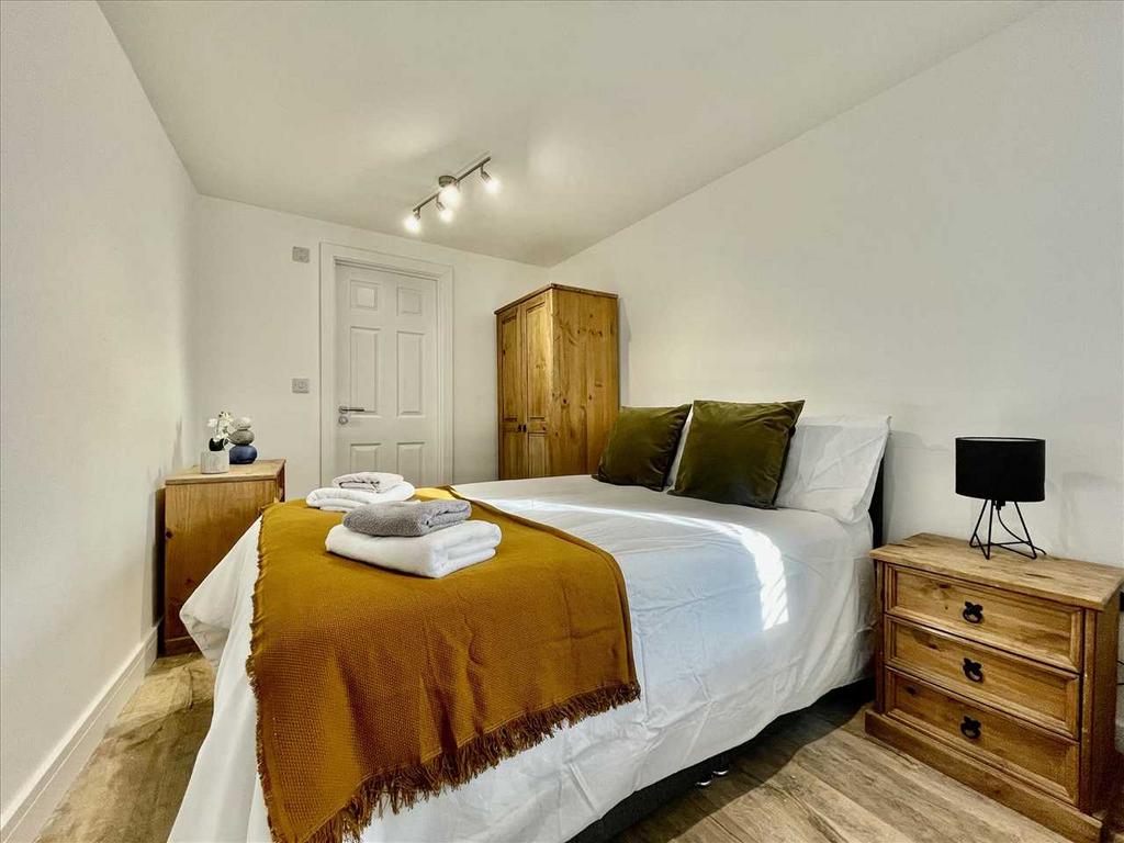 North Road East, Ground Floor, Plymouth 1 bed in a house share to rent