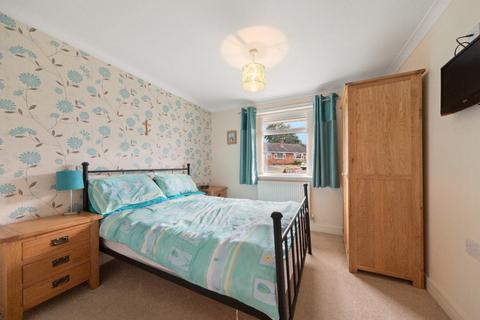 19 Calgary Drive, Worcester, WR2 4DW