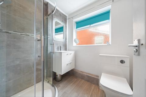 19 Calgary Drive, Worcester, WR2 4DW