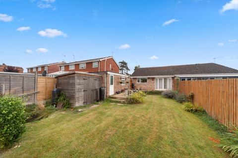 19 Calgary Drive, Worcester, WR2 4DW