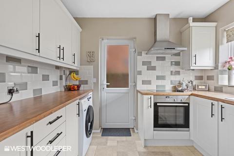 6 Beechfield, Hoddesdon, EN11 9QH