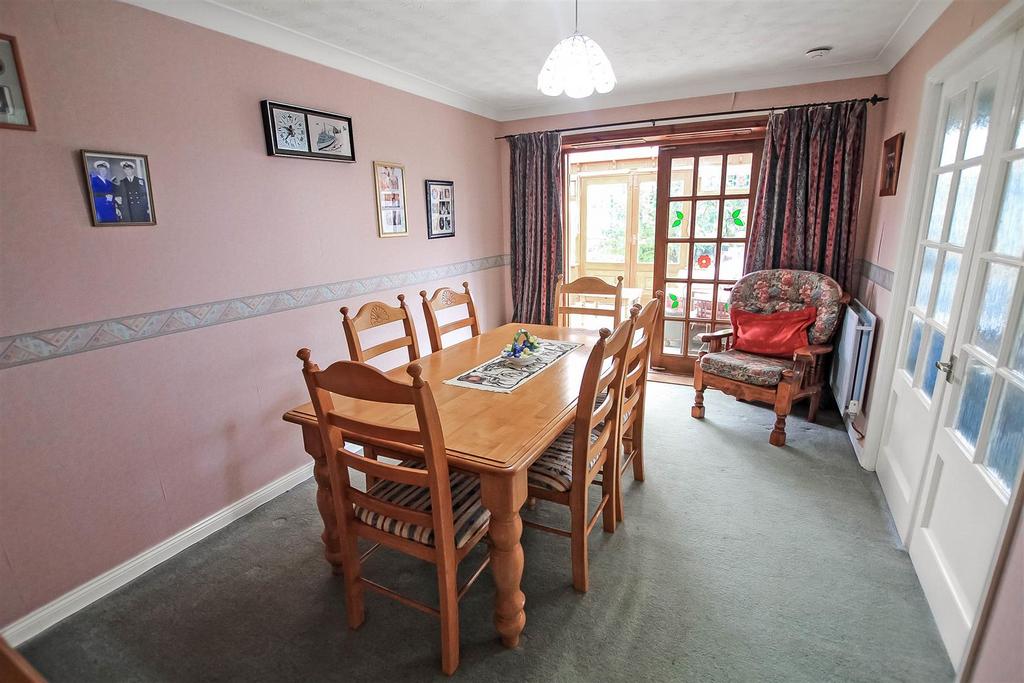 Dining Room.jpg