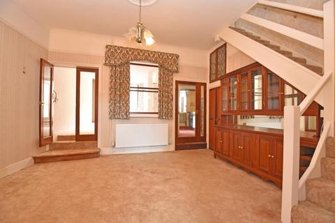 4 bedroom terraced house for sale, The Square, Uffculme, Cullompton