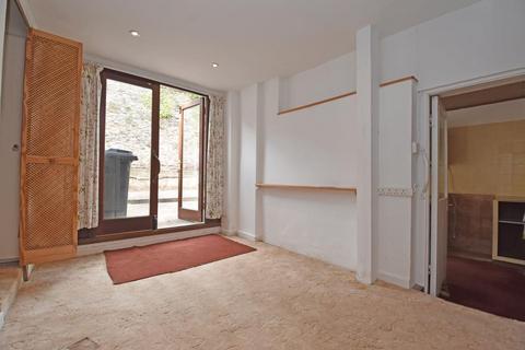 4 bedroom terraced house for sale, The Square, Uffculme, Cullompton