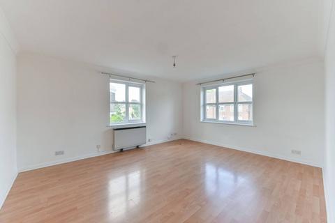 2 bedroom flat to rent, Somerville Road, Penge, London, SE20