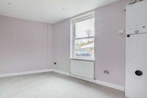 1 bedroom flat to rent, Queens Road, Peckham, London, SE15