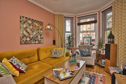 8 Russell Road, Folkestone, CT19 5RJ