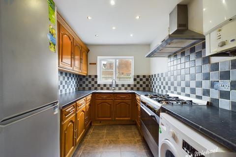 3 bedroom terraced house for sale, Princes Road, Aylesbury, Buckinghamshire