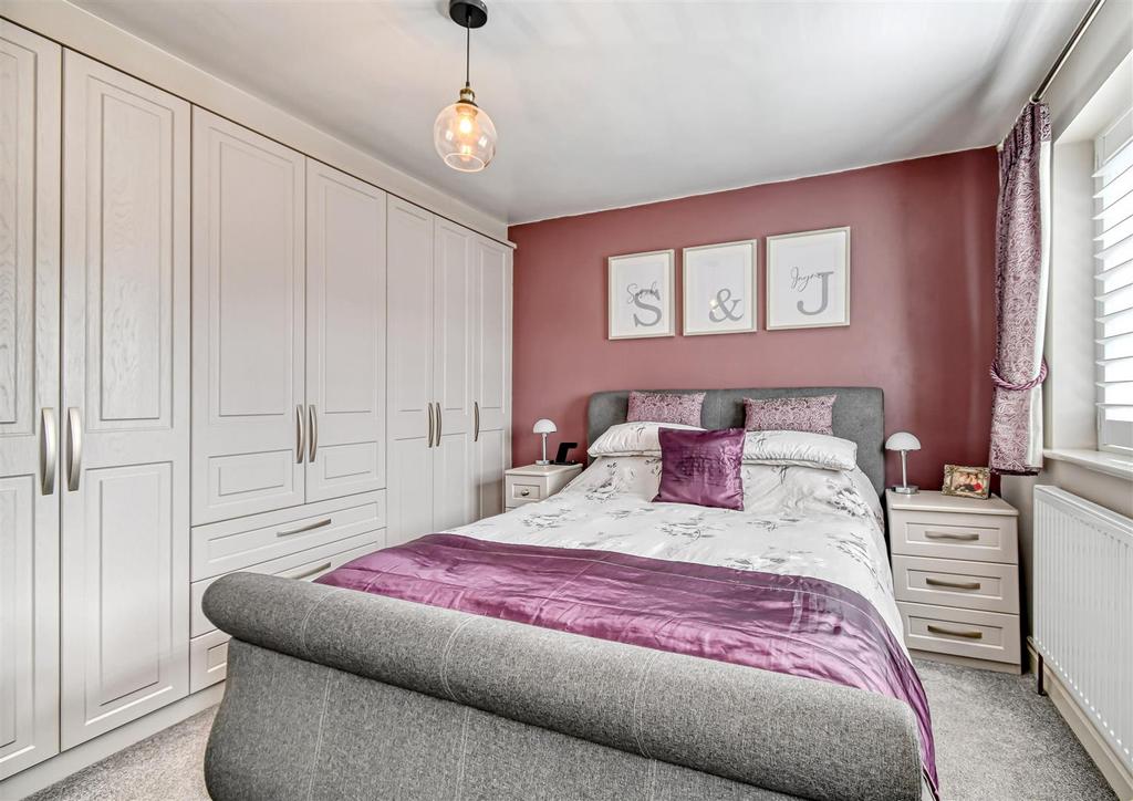 18 Danesbrook-04.jpg