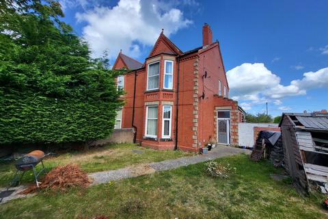 2 bedroom flat for sale, Rhuddlan Road, Rhyl