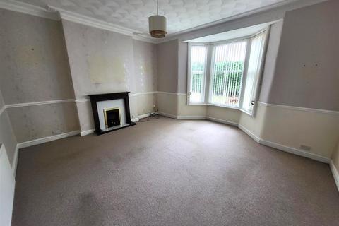 2 bedroom flat for sale, Rhuddlan Road, Rhyl