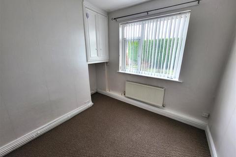 2 bedroom flat for sale, Rhuddlan Road, Rhyl