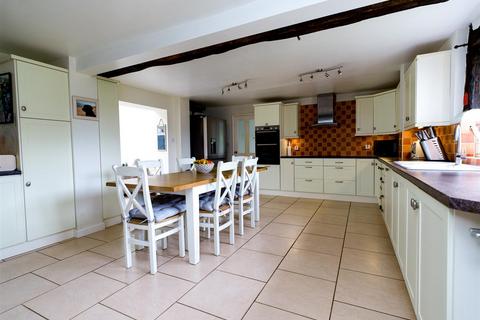 4 bedroom house for sale, Astley, Shrewsbury