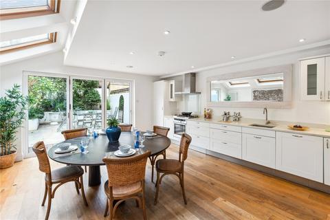 50 Montholme Road, London, SW11 6HY