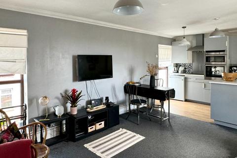 2 bedroom flat for sale, Llys Dol May, 88, Salop Street, Penarth