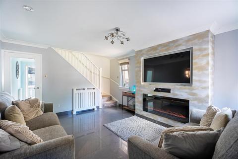 22 Ross Drive, Airdrie, ML6 9TX