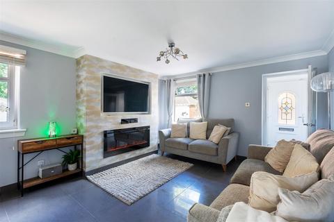22 Ross Drive, Airdrie, ML6 9TX