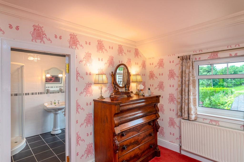 Bedroom 4 en-suite