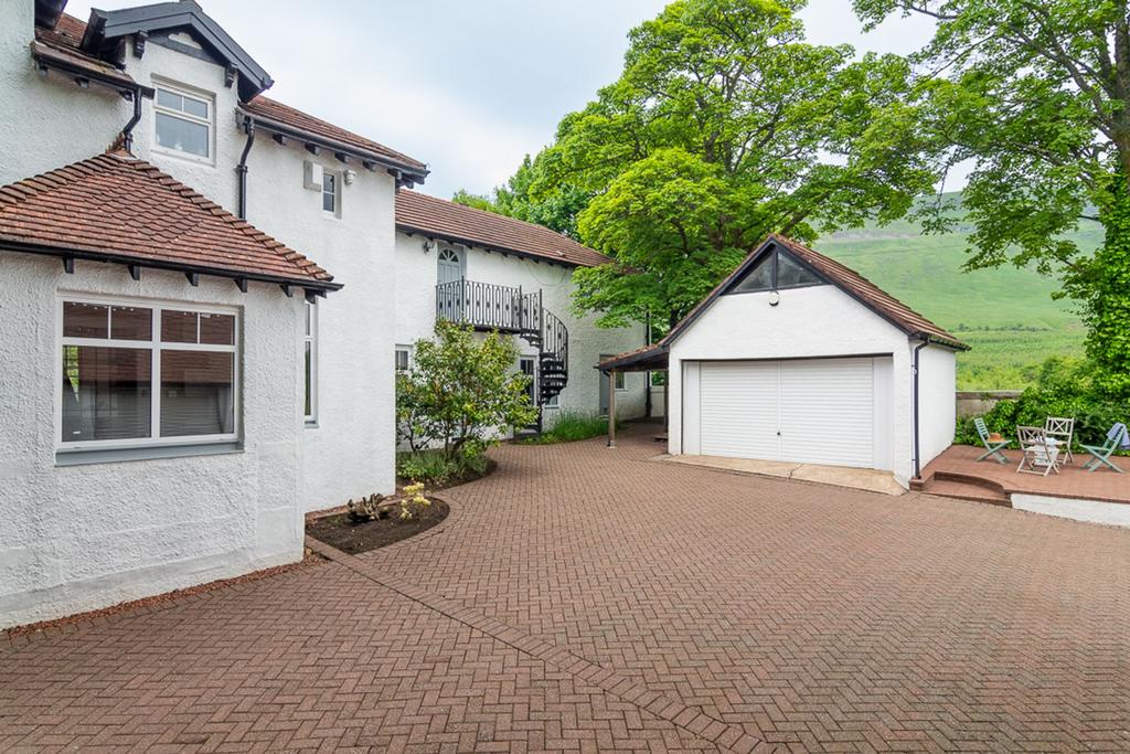 Double garage
