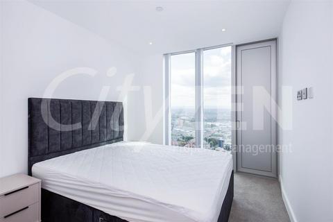 2 bedroom flat to rent, Three60, Silvercroft Street, Manchester M15