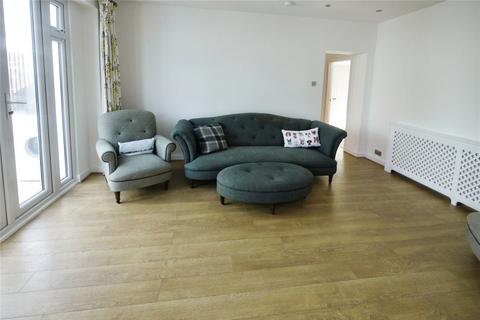 24 The Grove, Brentwood, CM14 5NS