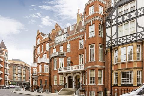 Hans Crescent, Knightsbridge, SW1X