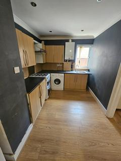 2 bedroom flat to rent, Ruland Road, IG1