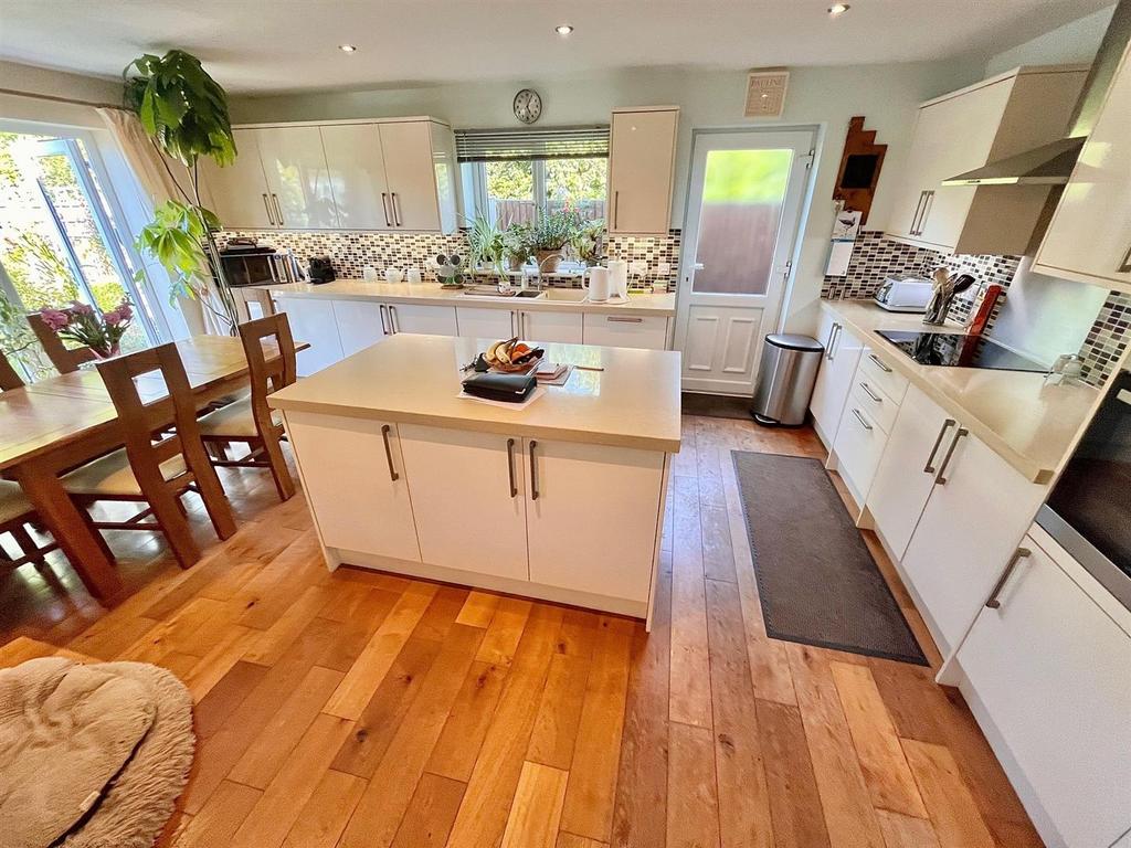 Open Plan Kitchen/Living Room