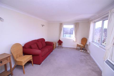 2 bedroom flat for sale, Robinsbridge Road, Coggeshall