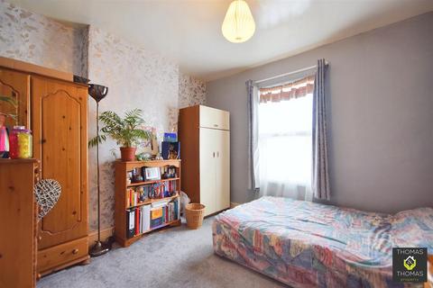 81 Linden Road, Gloucester, GL1 5HB