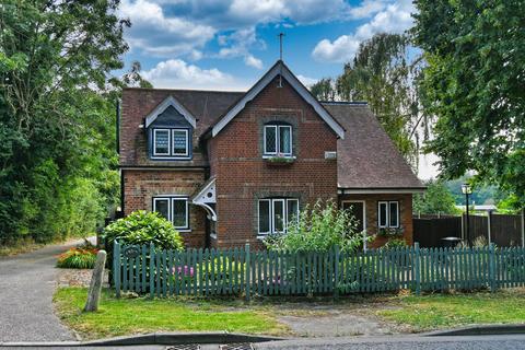 4 bedroom detached house for sale, Rags Lane, Goffs Oak EN7