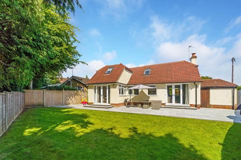 4 Ballards Green, Burgh Heath, Tadworth, KT20 6DA