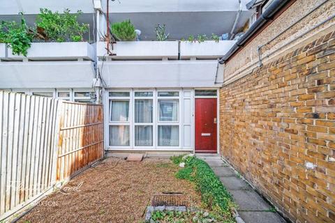 3 bedroom flat for sale, Odin House, Flaxman Road, London, SE5