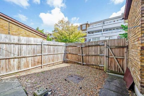 3 bedroom flat for sale, Odin House, Flaxman Road, London, SE5