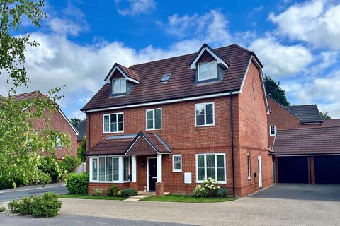 6 bedroom detached house for sale, Meadowbrook, Newbury RG20