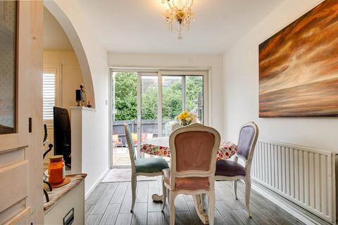 9 Boughey Place, Lewes, BN7 2EN