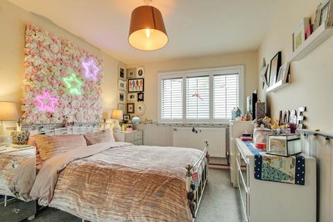 9 Boughey Place, Lewes, BN7 2EN