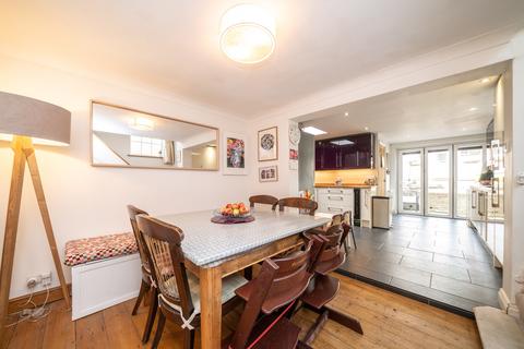 168 Cotterells, Hemel Hempstead, HP1 1JW
