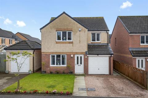 4 bedroom detached house for sale, 17 Acremoar Drive, Kinross