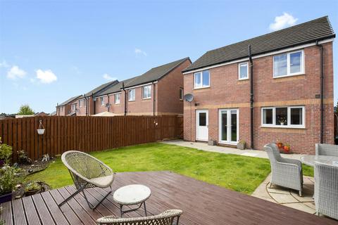 4 bedroom detached house for sale, 17 Acremoar Drive, Kinross