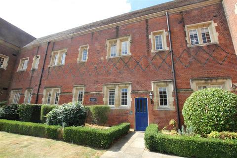 2 bedroom apartment to rent, The Galleries, Warley, Brentwood