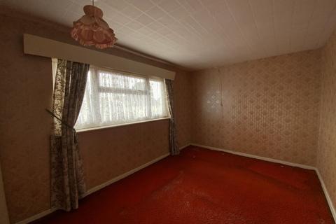 92 Attlee Road, Walsall, WS2 0ER