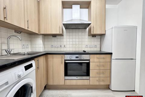 2 bedroom flat for sale, Brook Court, 121 High Road, Rayleigh