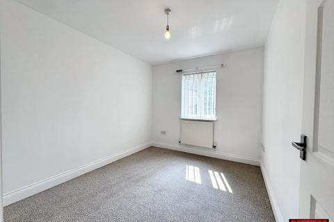 2 bedroom flat for sale, Brook Court, 121 High Road, Rayleigh