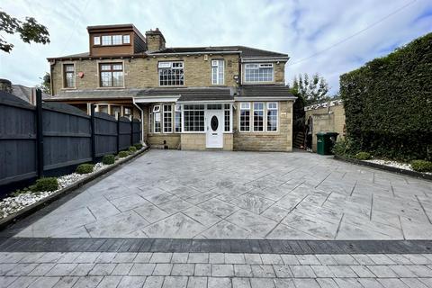 6 bedroom semi-detached house for sale, Hollybank Road, Bradford BD7