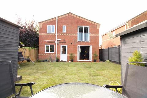 4 bedroom detached house for sale, Emmery Close, Broughton DN20