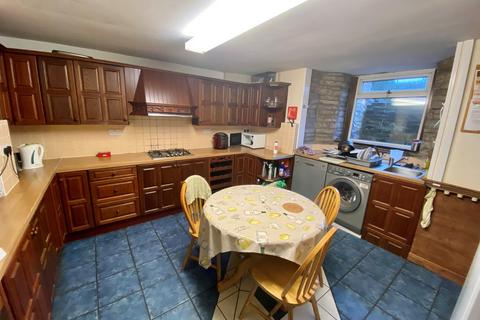 undefined, Bingley Road, Shipley, West Yorkshire, BD18