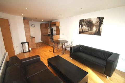 2 bedroom flat to rent, Mackenzie House, Leeds, UK, LS10